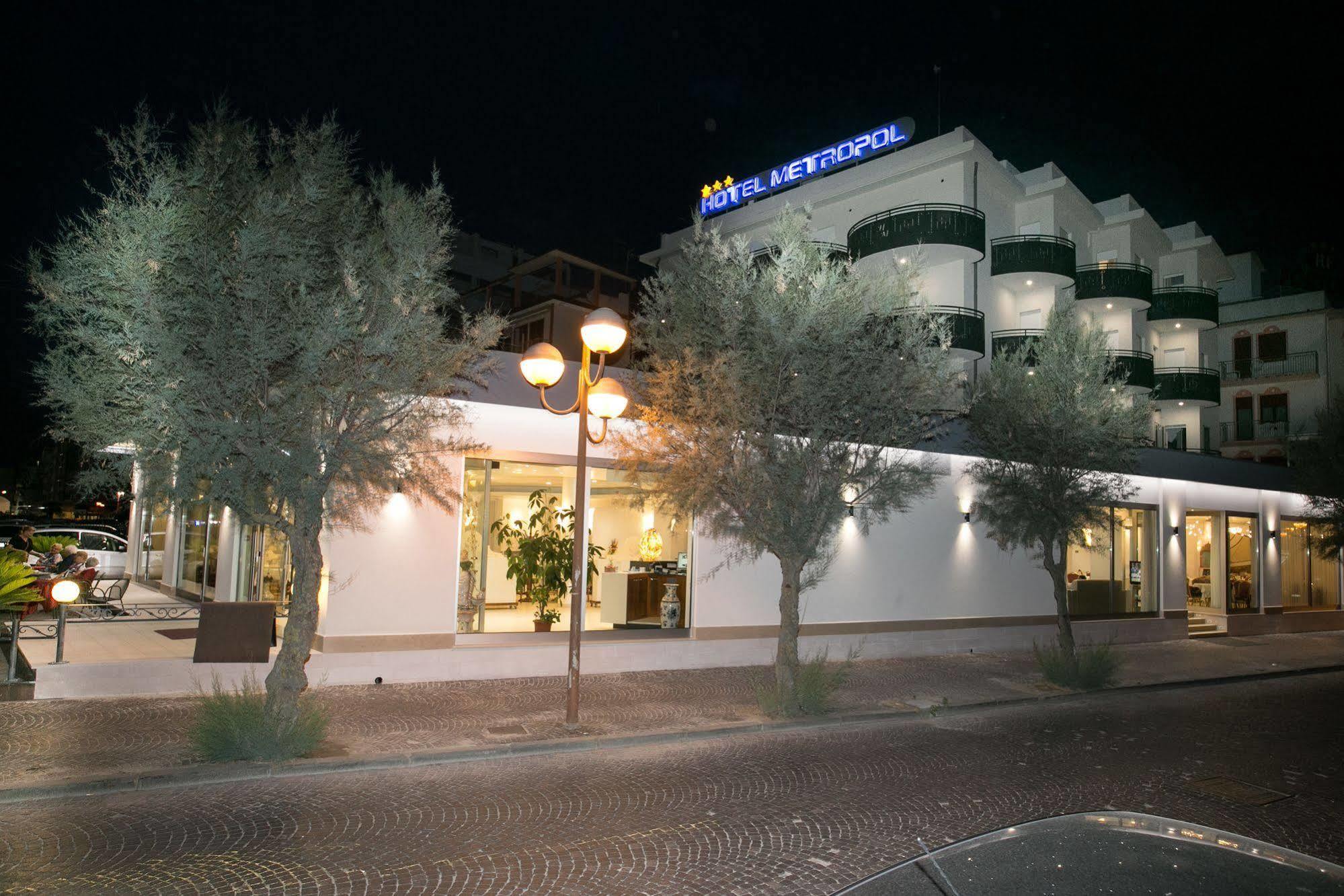 Hotel Metropol Sottomarina Exterior photo